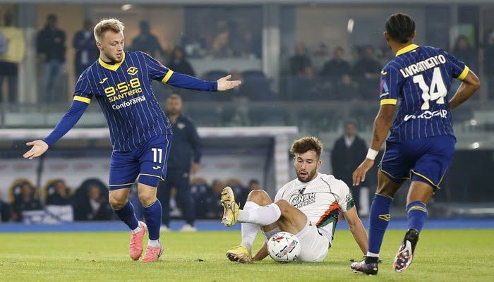 Dự đoán soi kèo Verona vs Monza 01h45 ngày 22/10/2024 VĐQG Italia